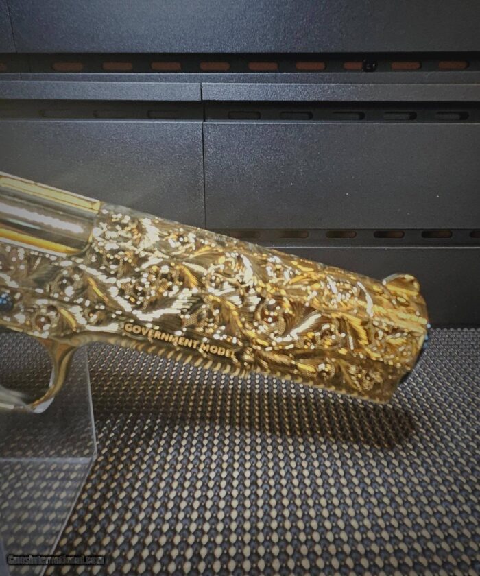 Amazing Colt 1911 .38 Super Hand Engraved 24k Gold Plated With Blue Nitrate Small Parts. - Image 4