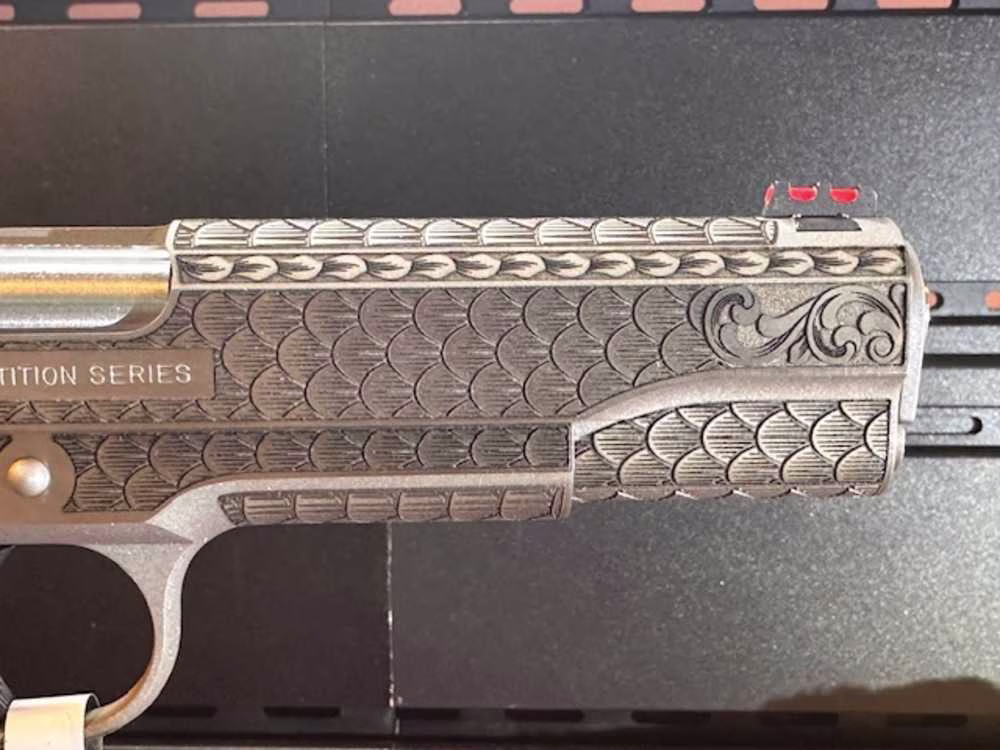 Colt 1911 Competition SS - Fully Engraved Fishscale - Image 10