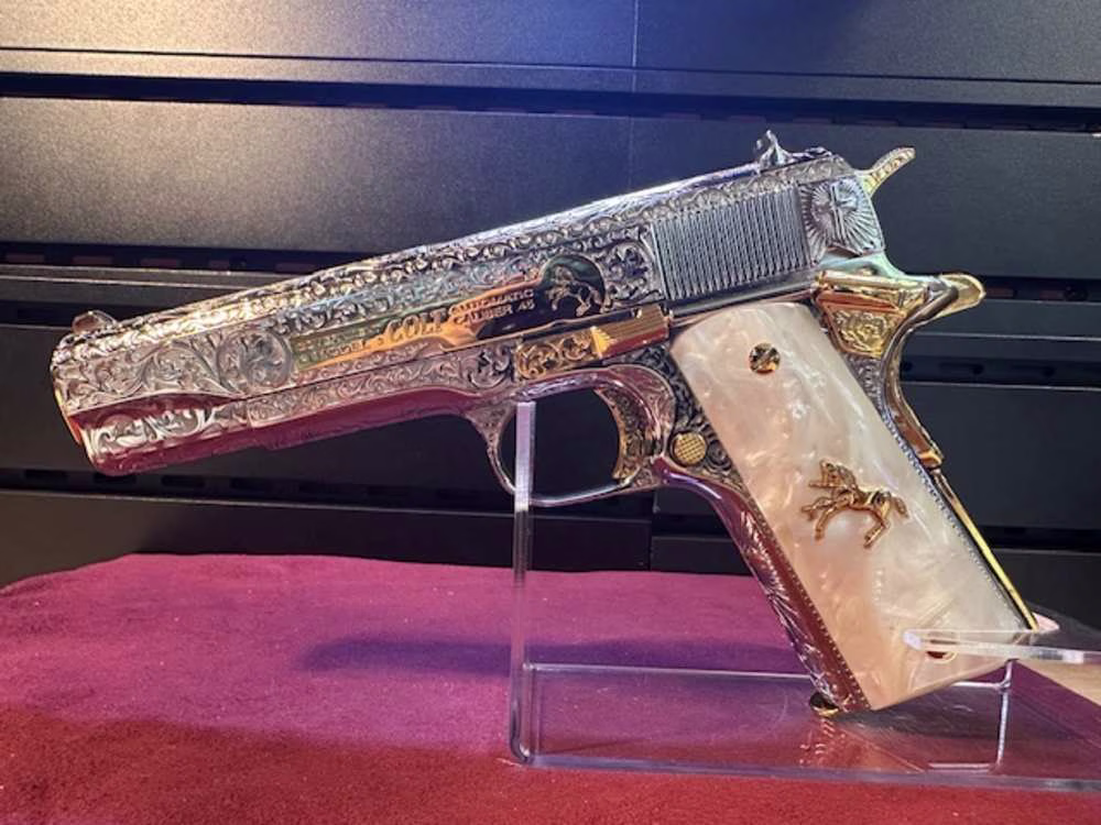Colt 1911 w National Match Barrel - Fully Engraved
